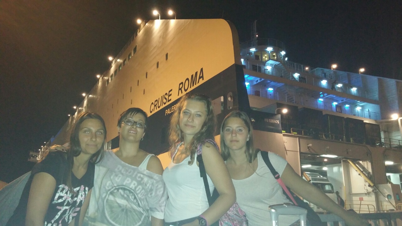 image-2007d9efef54ae92c6785a84cb65914a51efb616d1fffb2f74f6dc1d7f57df4d-V