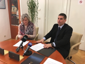 Donazione della Citt&agrave; alle tre Scuole medie superiori