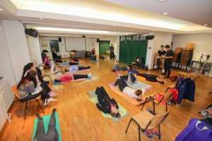 Esercitazioni di chinesioterapia presso la CI "Pino Budicin" di Rovigno