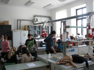 Visita degli alunni della S.E.I. &ldquo;Bernardo Benussi&rdquo; e gare d'italiano per gli alunni della SMSI