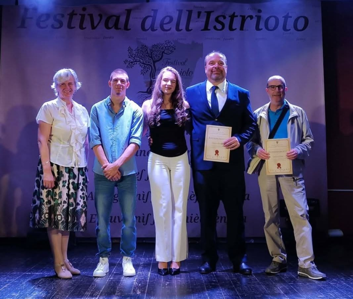 GRANDI SODDISFAZIONI PER I NOSTRI  STUDENTI AL CONCORSO LETTERARIO E VIDEO NELL'AMBITO DEL XIV FESTIVAL DELL'ISTRIOTO!