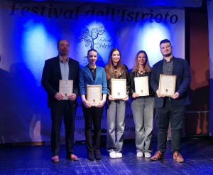 TRIONFO DEGLI ALLIEVI DELLA SMSIR AL CONCORSO LETTERARIO E VIDEO NELL'AMBITO DEL FESTIVAL DELL'ISTRIOTO!
