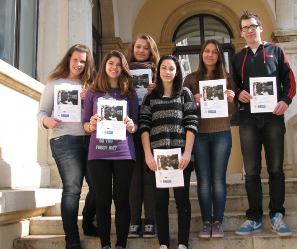 Gli alunni della SMSI affrontano l'esame per il patentino europeo di latino